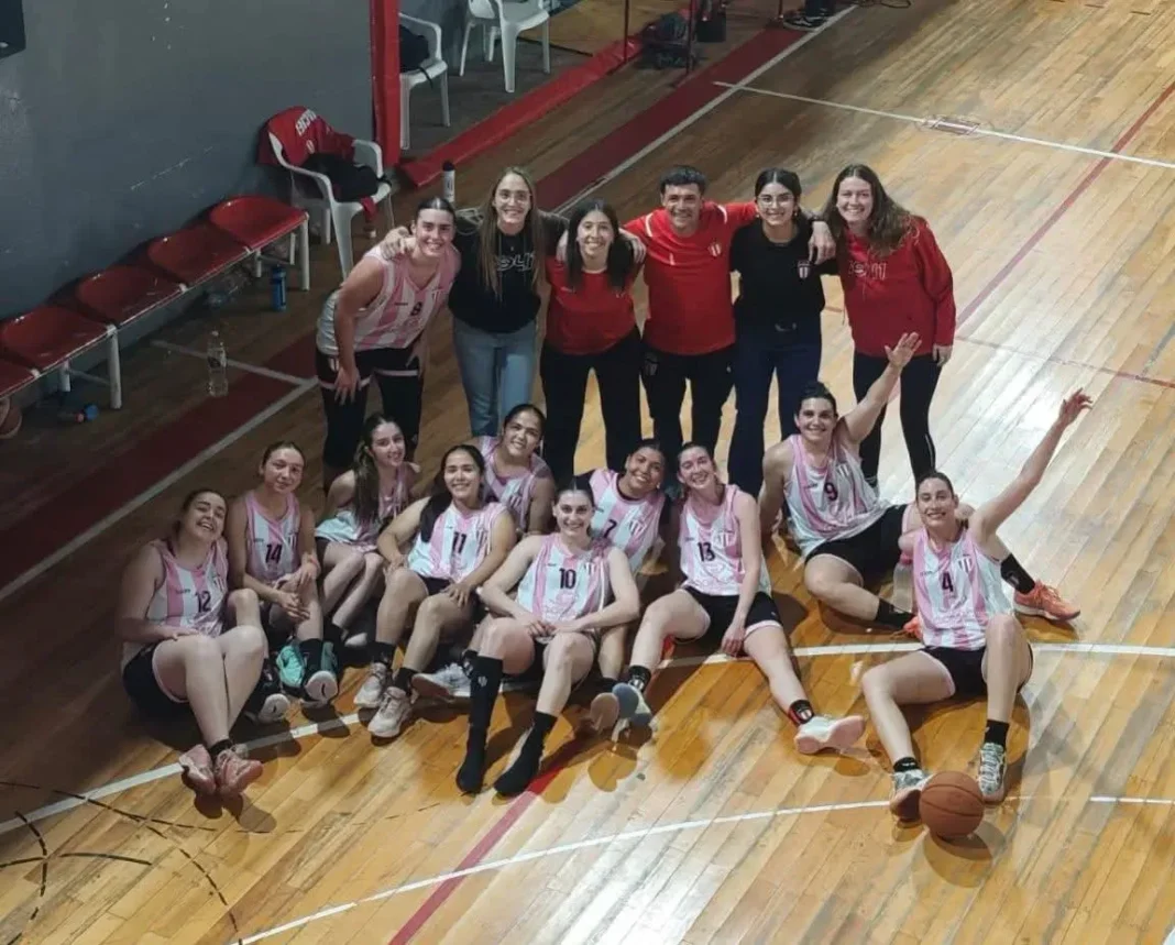 Partido de básquet femenino de la Copa Centenario