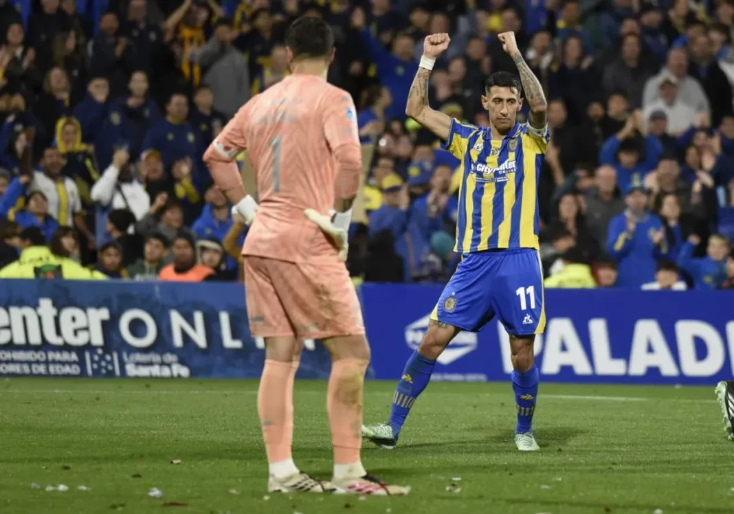 Ángel Di María durante el partido entre Rosario Central y Huracán