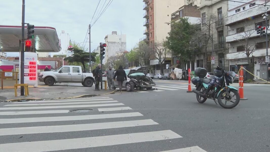Persecución, choque, heridos y detenidos en Constitución